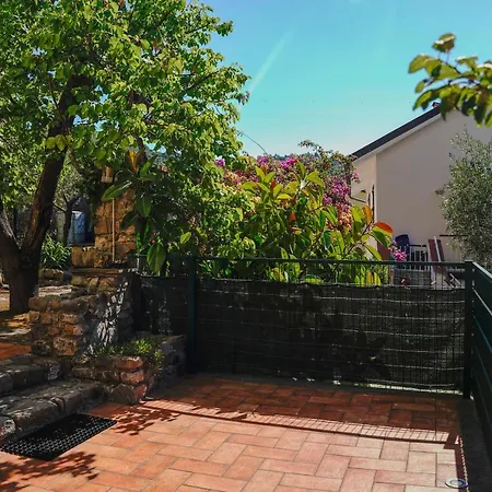 071 - Casa Gioiello Con Giardino Privato, 10 Minuti Mare Spiaggie