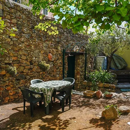 Apartament 071 - Casa Gioiello Con Giardino Privato, 10 Minuti Mare Spiaggie Sestri Levante